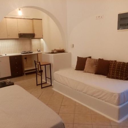 Little Yard Studios & Apartments #6 Naxos City 外观 照片